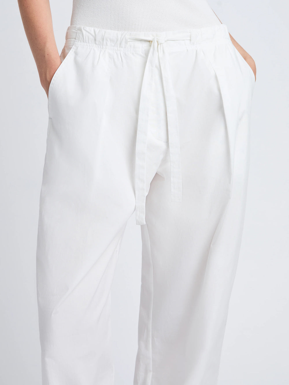 Barrett Pant In Stretch Poplin (White)