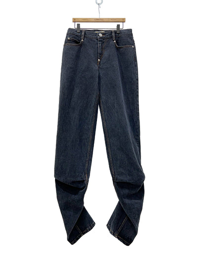 Tuck Detail Pegged Jeans (Black)