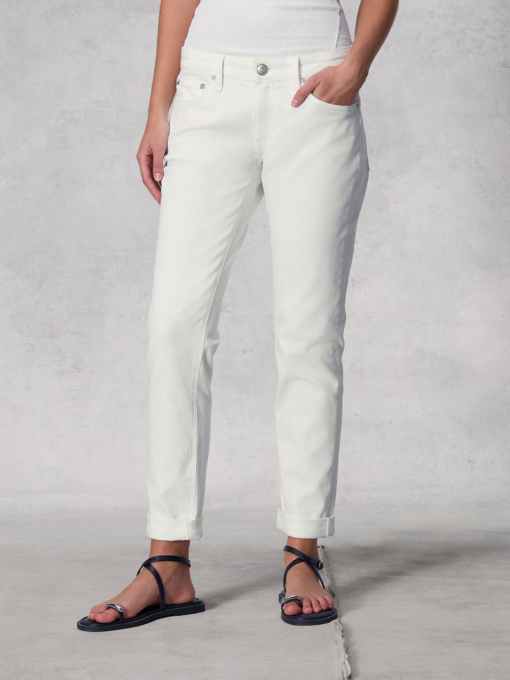 Dre Low-Rise Slim Boyfriend (Optic White)