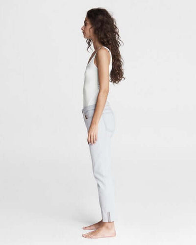 Dre Low-Rise Slim Boyfriend