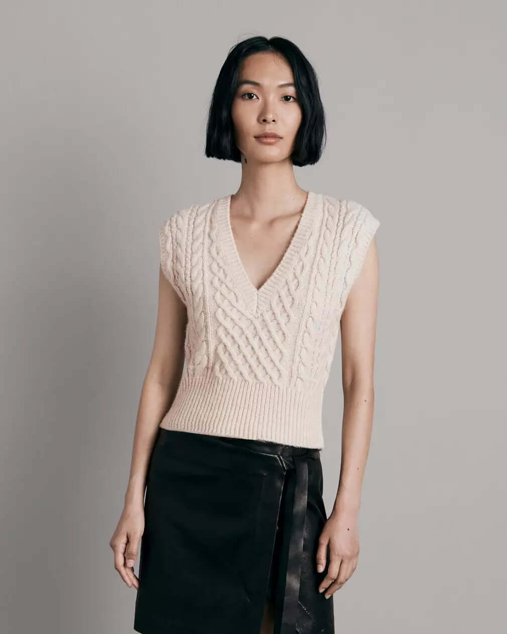 Elizabeth Cable Vest White