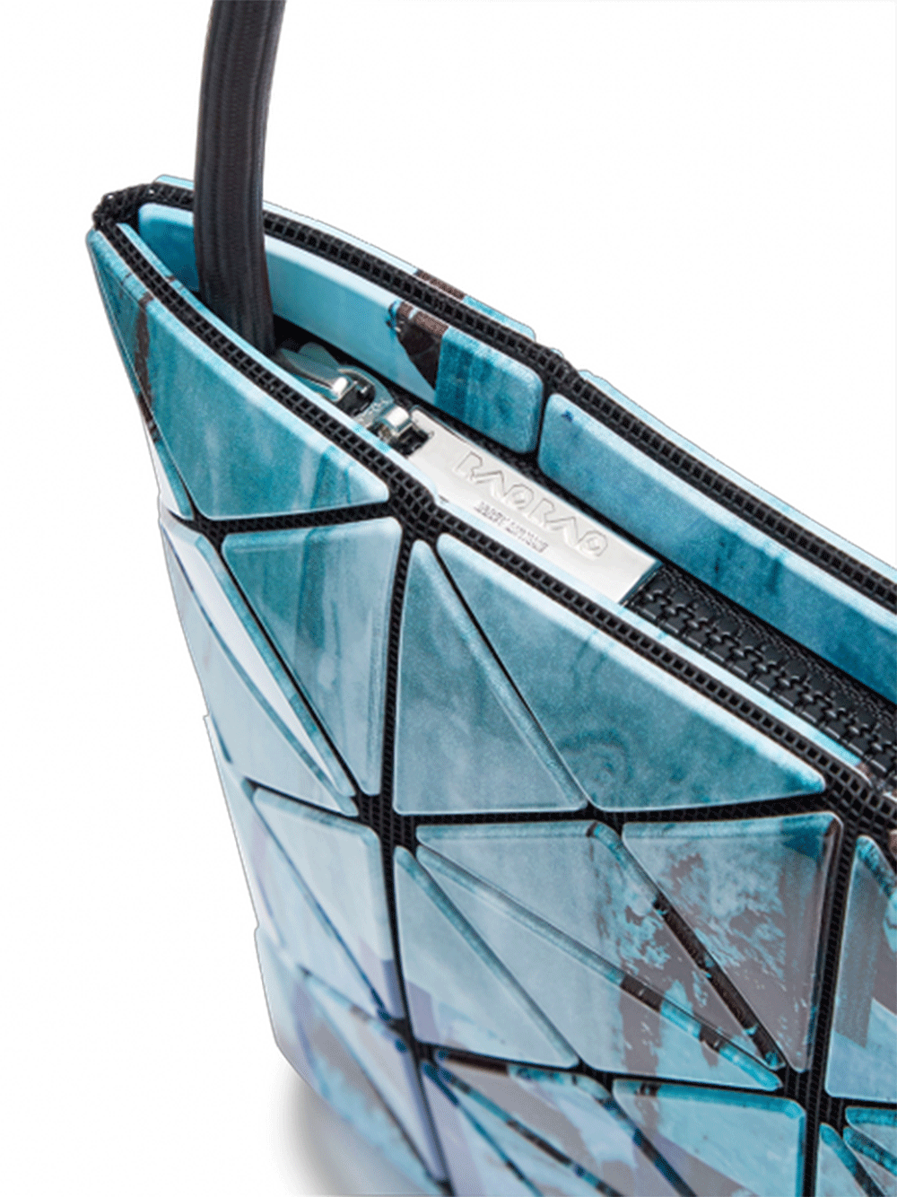 BAO-BAO-ISSEY-MIYAKE-GRAVITY-PAINT-POCHETTE-BLUE-2