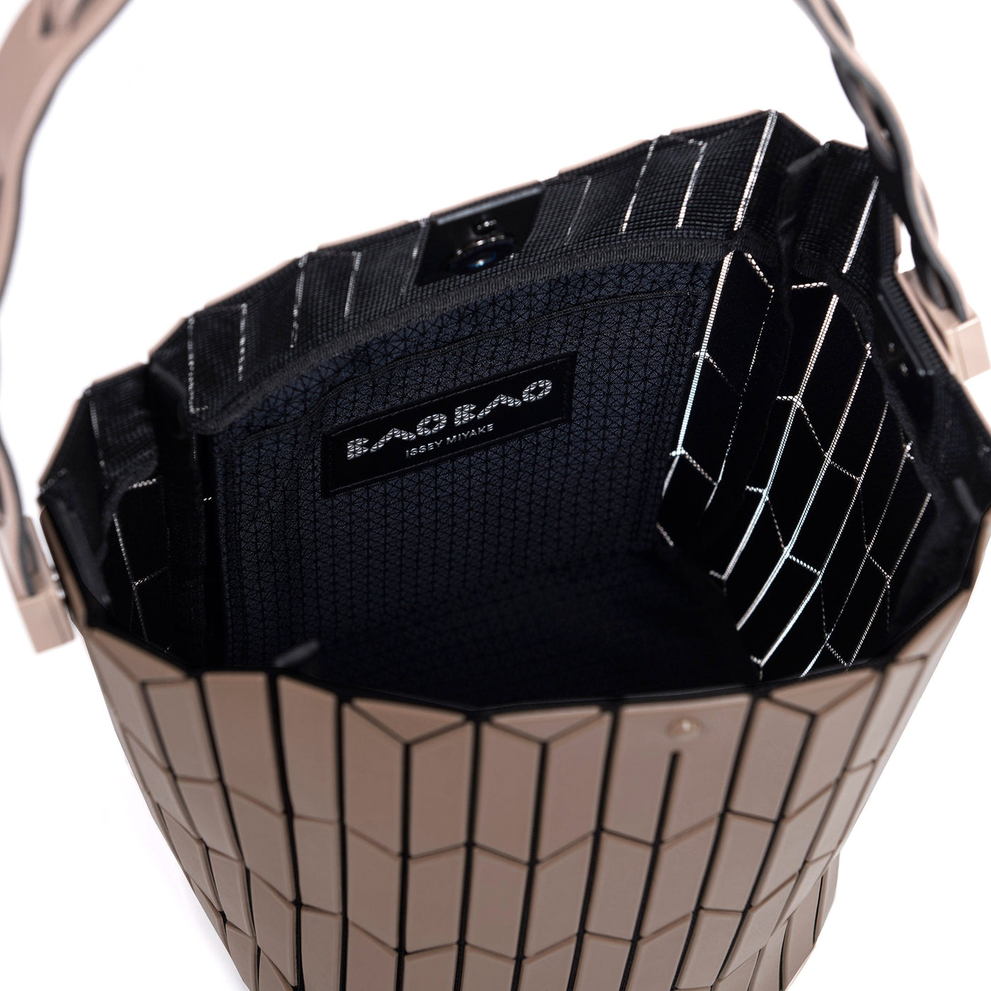 Bao-Bao-Issey-Miyake-Bucket-Largs-Light-Brown-3