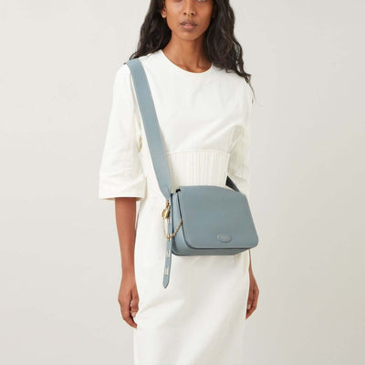    Billie-Small-Classic-Grain-Light-Blue-4