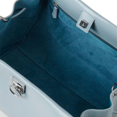 Iris-Spongy-Patent-Light-Blue-3