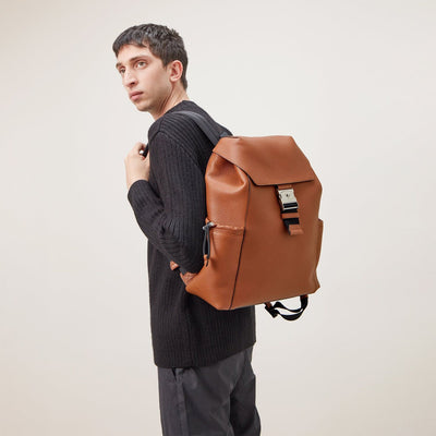    Postmans-Buckle-Backpack-He-Brown-4